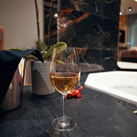 Monza Mirror Apartment Kikinda 외부 사진