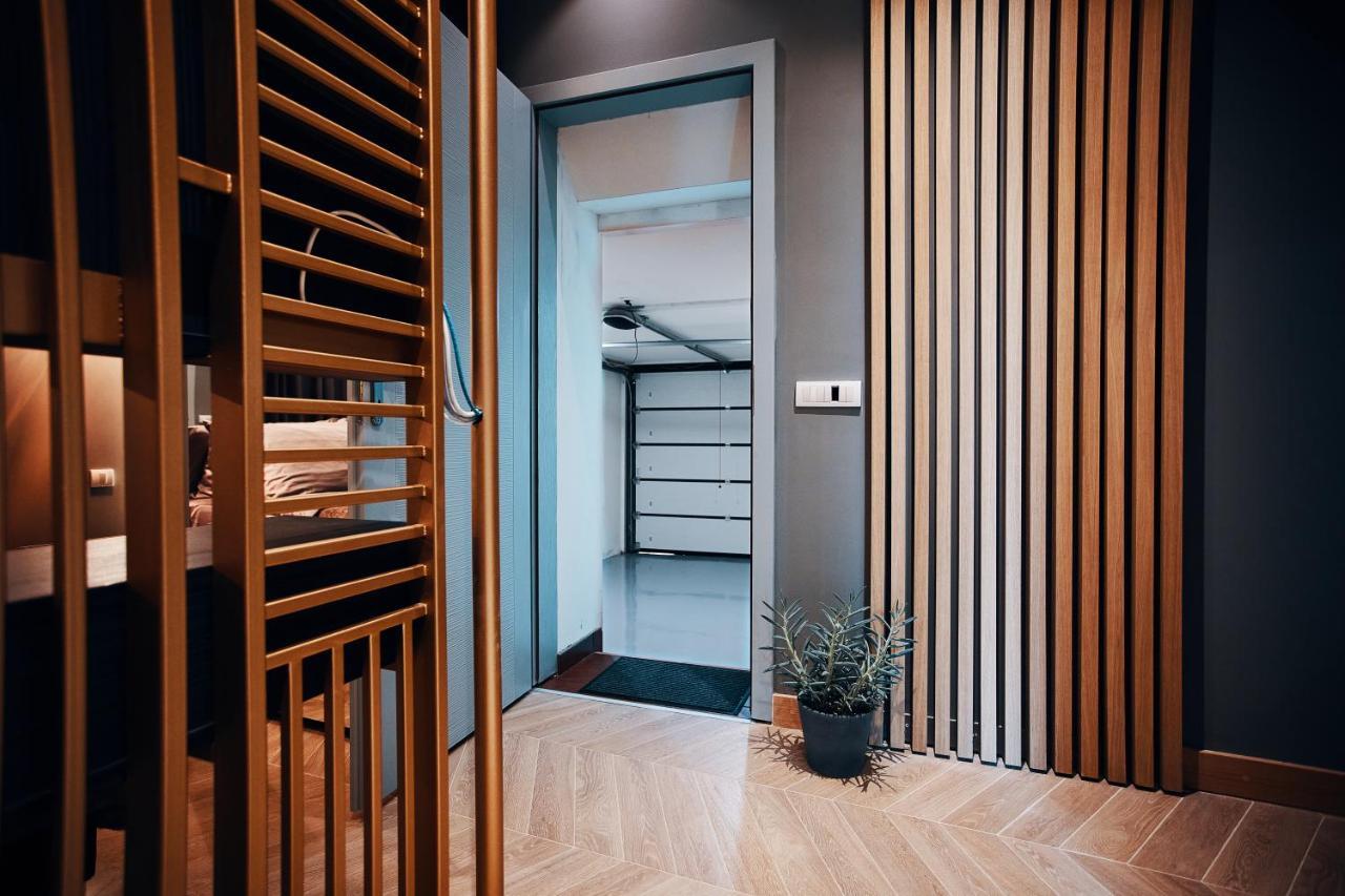 Monza Mirror Apartment Kikinda 외부 사진
